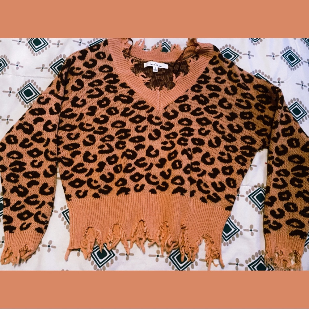 Animal print sweater 🤎🐆